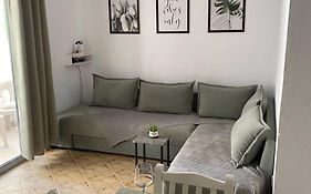 Happy Apartment