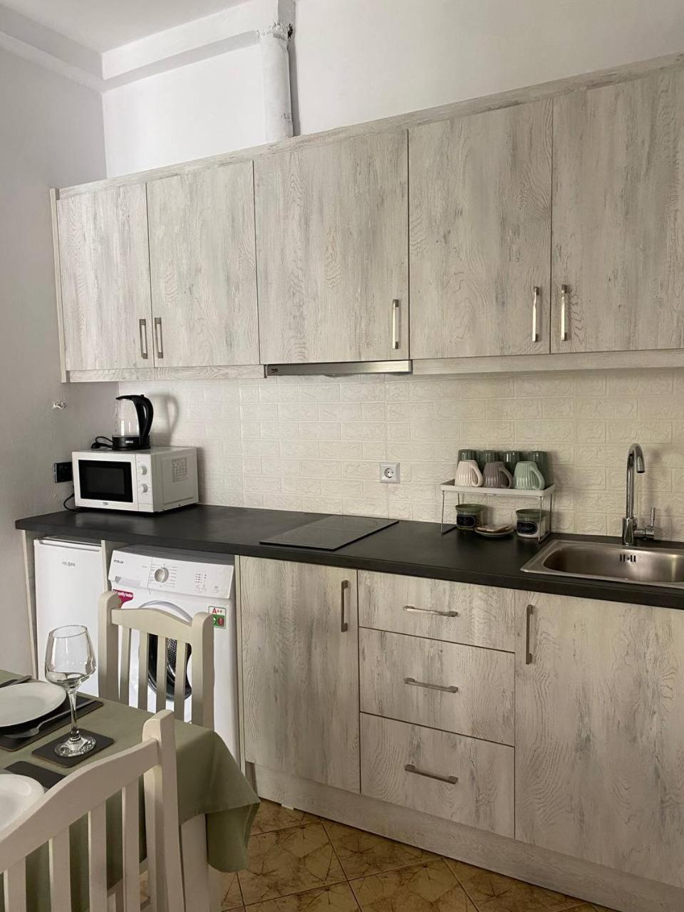Happy Apartment Саранда Экстерьер фото