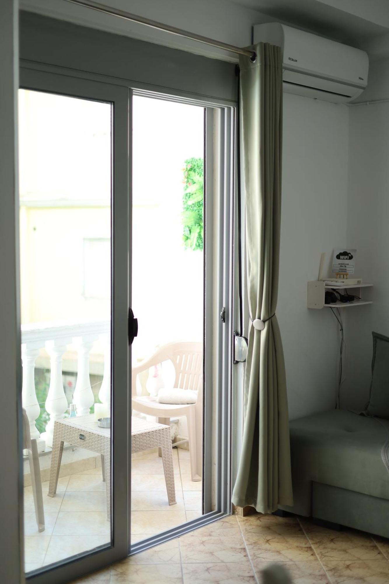 Happy Apartment Саранда Экстерьер фото